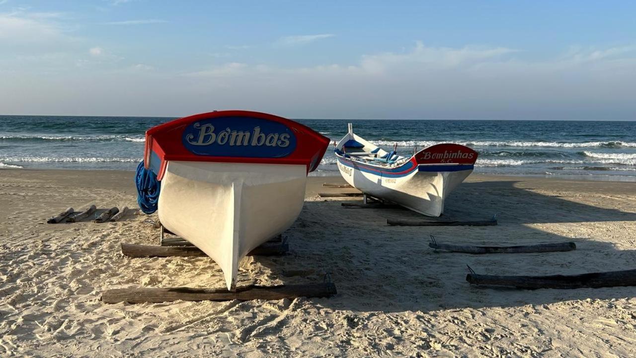 Bombas/ Bombinhas, A 50M Do Mar, Apartamento 2 Quartos, Com Churrasqueira Na Sacada, Ar E Wi-Fi Exterior foto